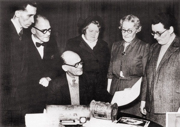 the coronation committee at the manor
